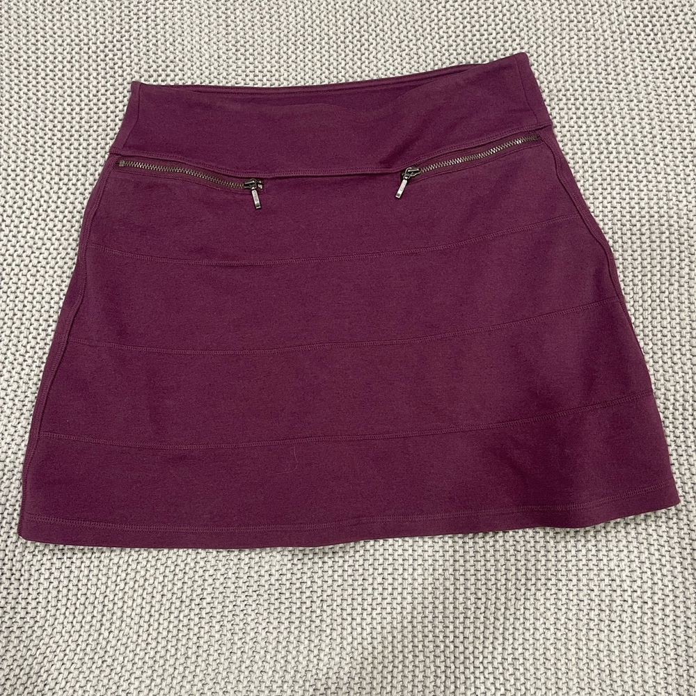 LIKE NEW Athleta Sport Mini Skirt in Plum